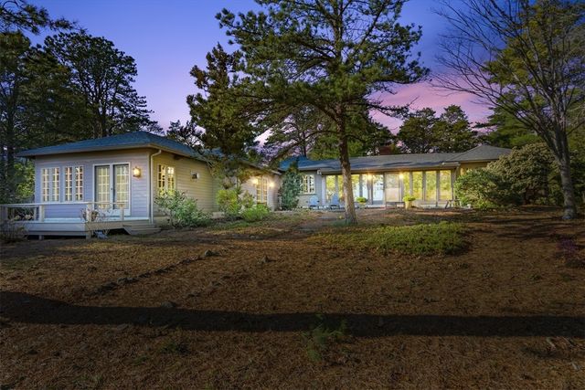 74 Lakeview Dr, Barnstable, MA 02632