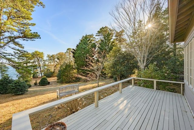 74 Lakeview Dr, Barnstable, MA 02632