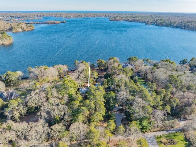 74 Lakeview Dr, Barnstable, MA 02632