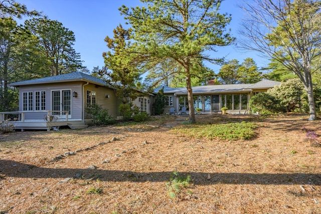74 Lakeview Dr, Barnstable, MA 02632