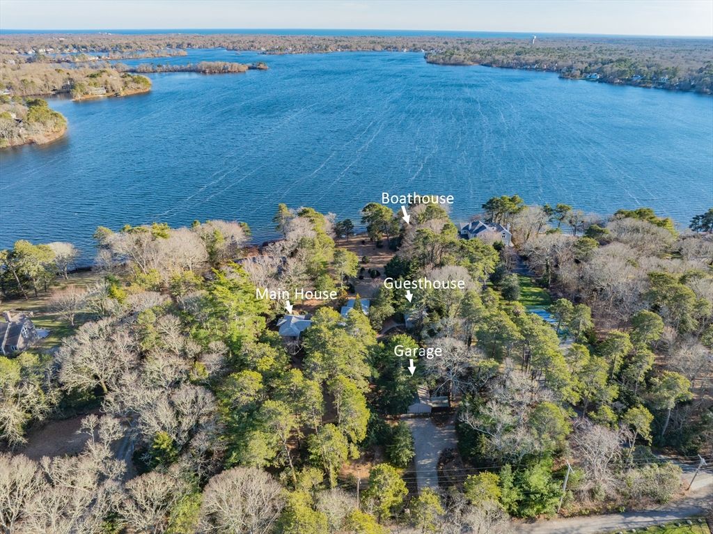 74 Lakeview Dr, Barnstable, MA 02632