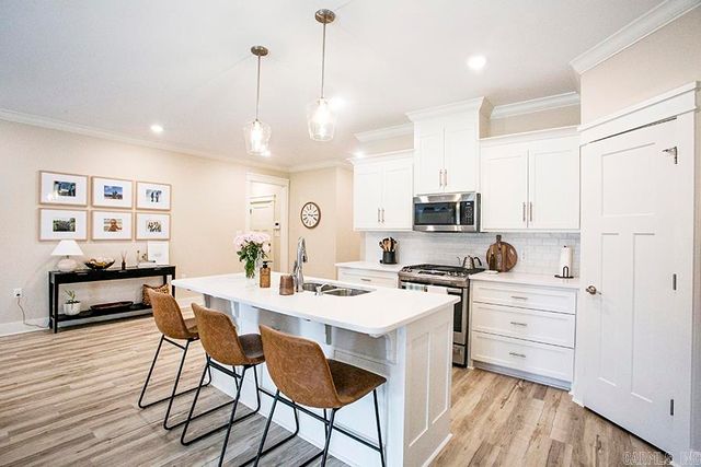 16 Luke Court, Maumelle, AR 72113