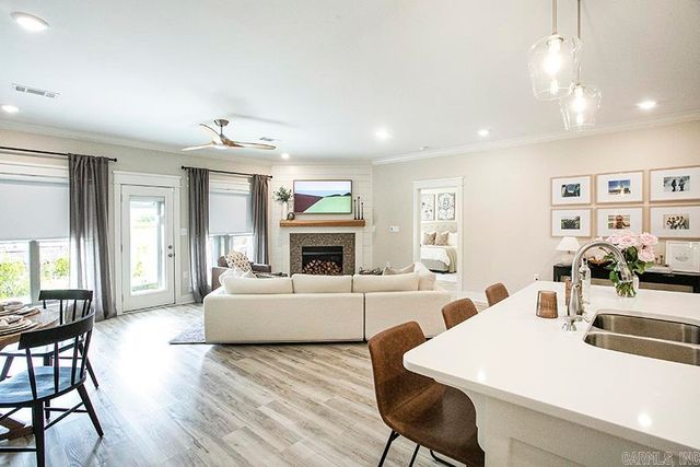 16 Luke Court, Maumelle, AR 72113