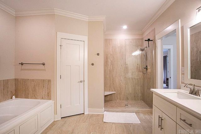 16 Luke Court, Maumelle, AR 72113