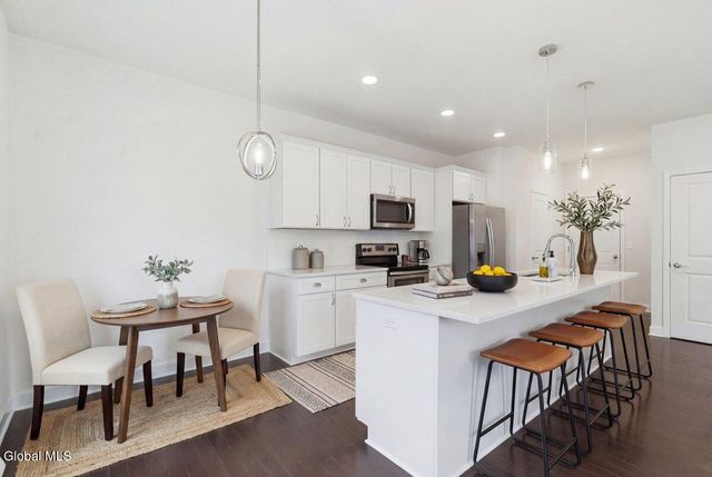 86 Lona Lane, East Greenbush, NY 12144