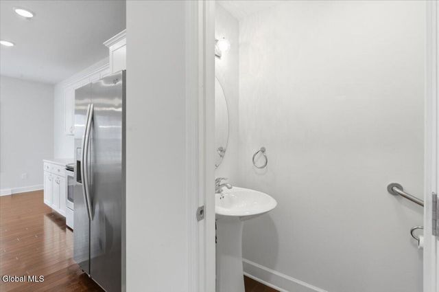 86 Lona Lane, East Greenbush, NY 12144