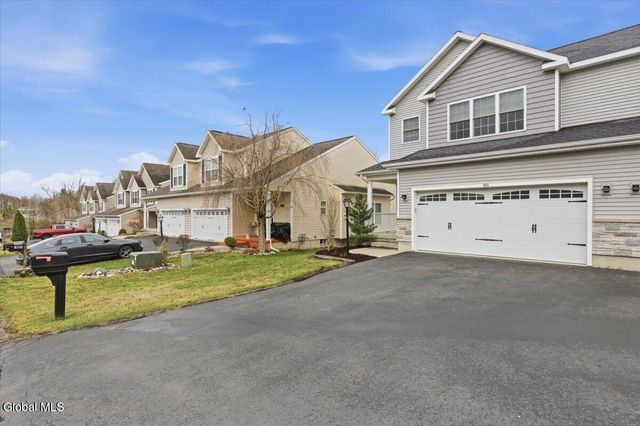 86 Lona Lane, East Greenbush, NY 12144