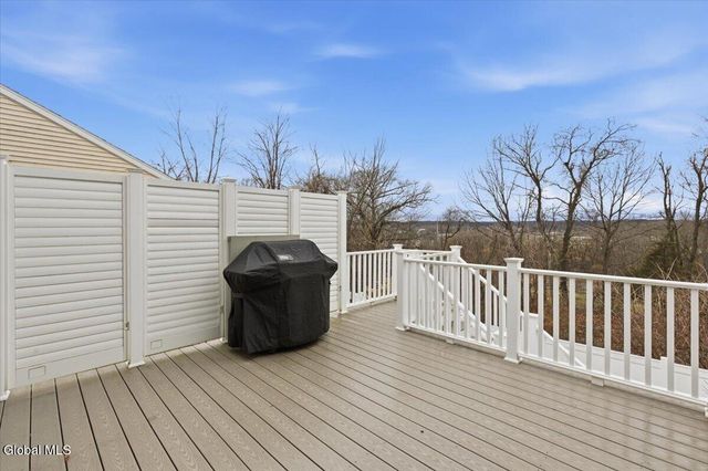 86 Lona Lane, East Greenbush, NY 12144