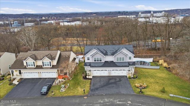 86 Lona Lane, East Greenbush, NY 12144