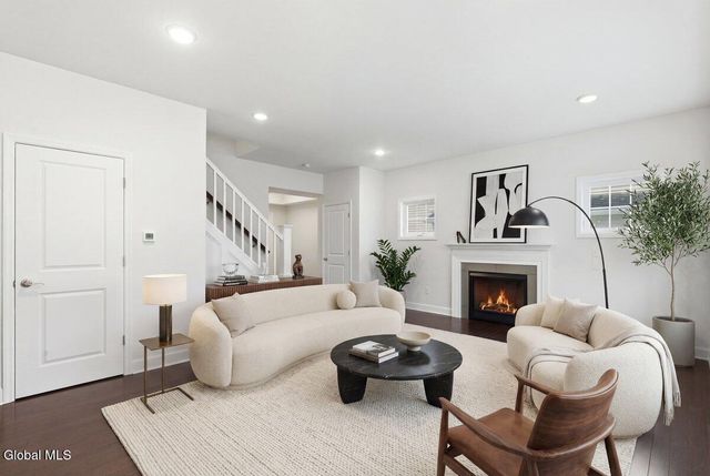 86 Lona Lane, East Greenbush, NY 12144