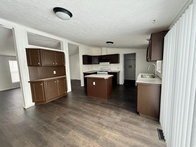 5075 SHAMROCK WAY, Little Suamico, WI 54141