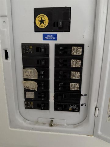 5075 SHAMROCK WAY, Little Suamico, WI 54141