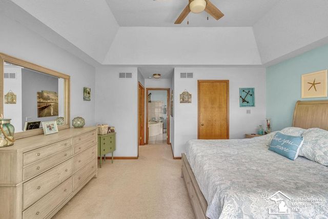 11662 Wells Road, Petersburg, MI 49270