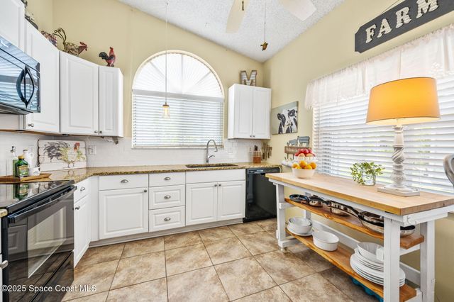 1924 Elderberry Court NE, Palm Bay, FL 32905