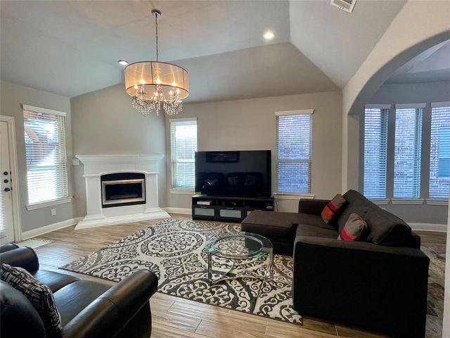 10517 Wagon Wheel Way, Mckinney, TX 75072