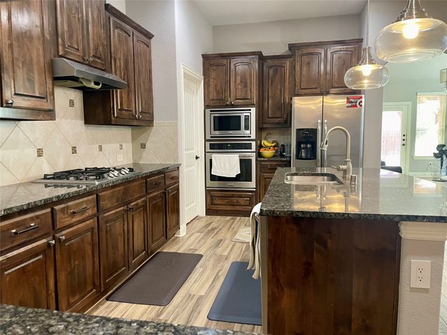 10517 Wagon Wheel Way, Mckinney, TX 75072