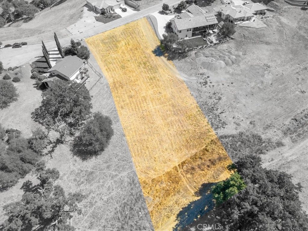 Image 6 of property listing at 9850 Bluegill Drive, Paso Robles, CA 93446