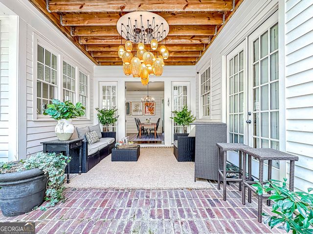 9139 Selborne Lane, Chattahoochee Hills, GA 30268