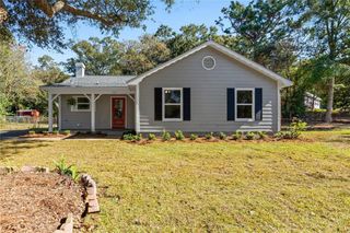 1111 Valley View Court, Mobile, AL 36695