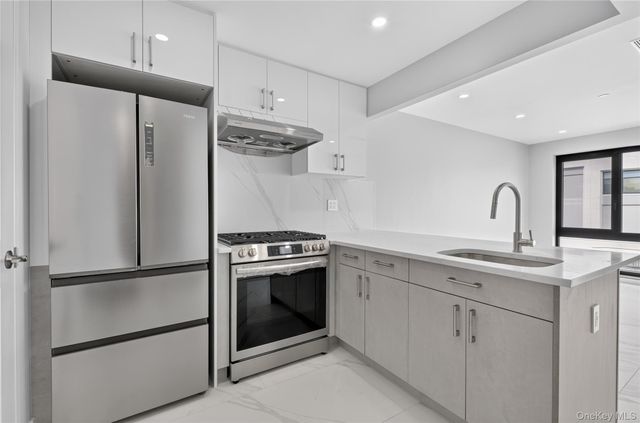 643 5th Avenue 4A, Brooklyn, NY 11215