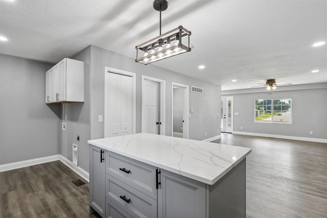 715 5th Street, Perry, IA 50220