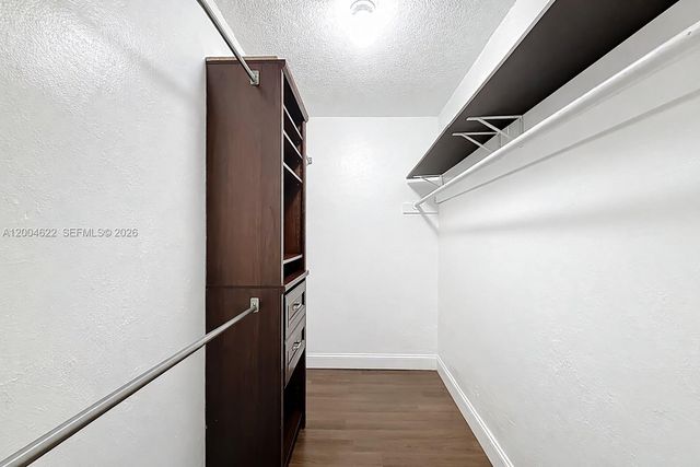 8102 NW 96th Ter, Tamarac, FL 33321