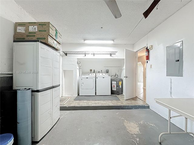 8102 NW 96th Ter, Tamarac, FL 33321