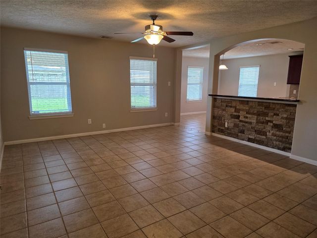 10910 Brittan Leaf Lane, Houston, TX 77034