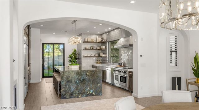 2747 Turtle Head Peak Drive, Las Vegas, NV 89135