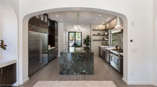 2747 Turtle Head Peak Drive, Las Vegas, NV 89135