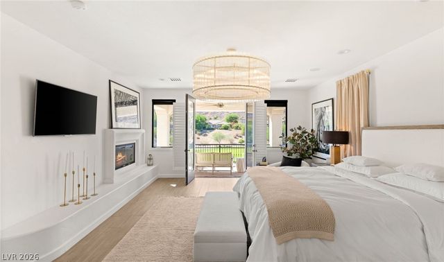 2747 Turtle Head Peak Drive, Las Vegas, NV 89135