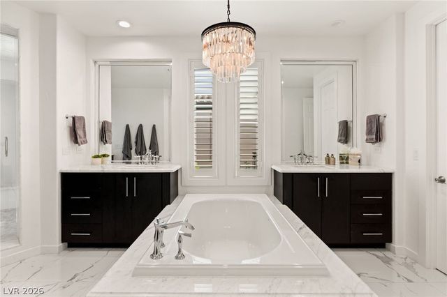 2747 Turtle Head Peak Drive, Las Vegas, NV 89135