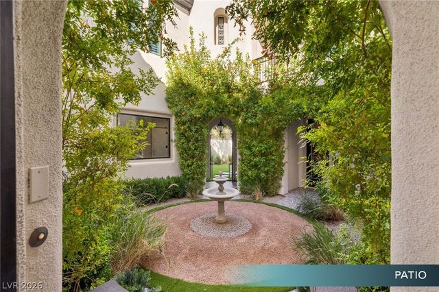 2747 Turtle Head Peak Drive, Las Vegas, NV 89135