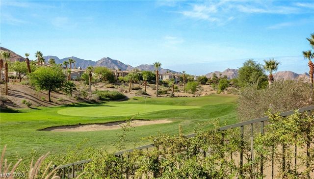 2747 Turtle Head Peak Drive, Las Vegas, NV 89135