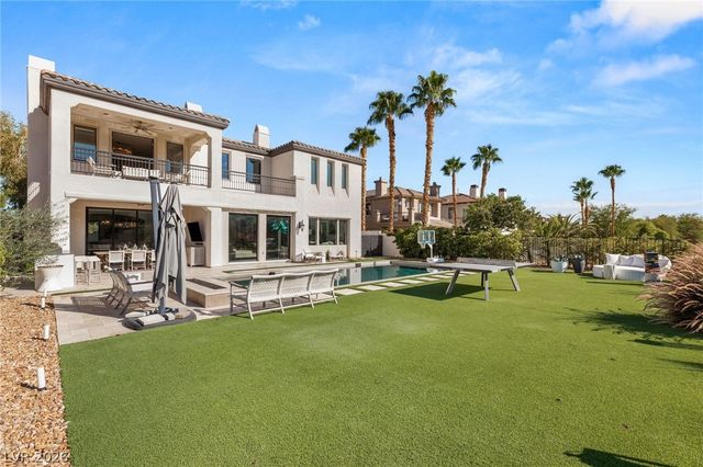 2747 Turtle Head Peak Drive, Las Vegas, NV 89135