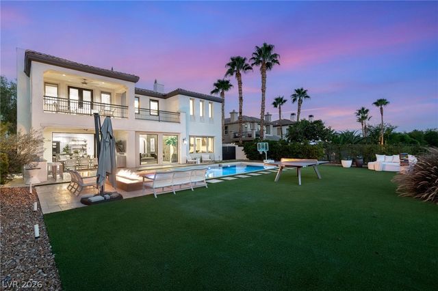 2747 Turtle Head Peak Drive, Las Vegas, NV 89135