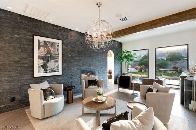 2747 Turtle Head Peak Drive, Las Vegas, NV 89135