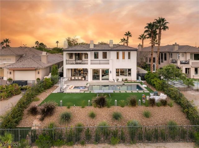 2747 Turtle Head Peak Drive, Las Vegas, NV 89135