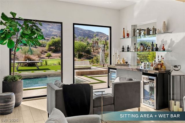 2747 Turtle Head Peak Drive, Las Vegas, NV 89135