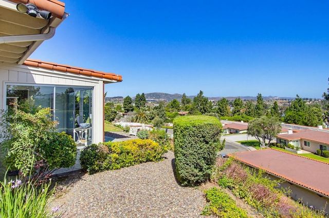 16677 Diaz Dr, San Diego, CA 92128