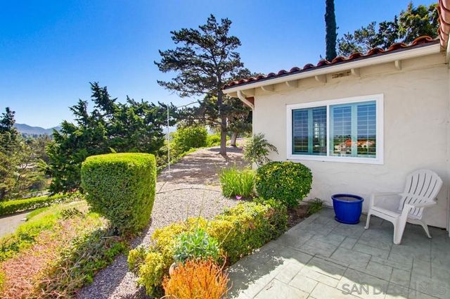 16677 Diaz Dr, San Diego, CA 92128