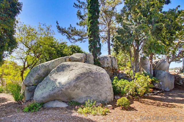 16677 Diaz Dr, San Diego, CA 92128