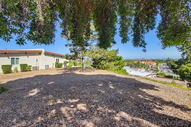 16677 Diaz Dr, San Diego, CA 92128