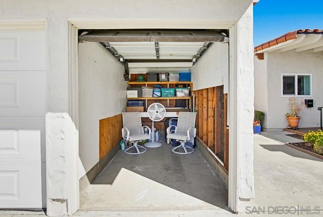 16677 Diaz Dr, San Diego, CA 92128