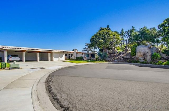 16677 Diaz Dr, San Diego, CA 92128