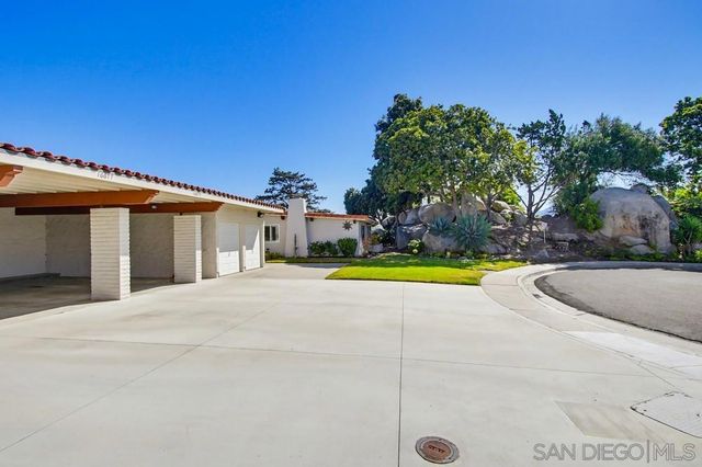 16677 Diaz Dr, San Diego, CA 92128