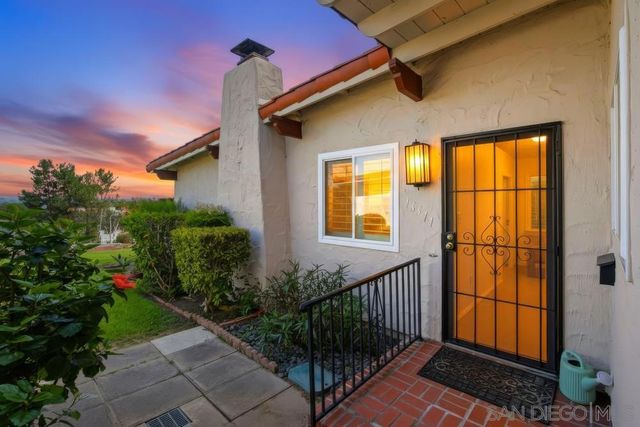 16677 Diaz Dr, San Diego, CA 92128