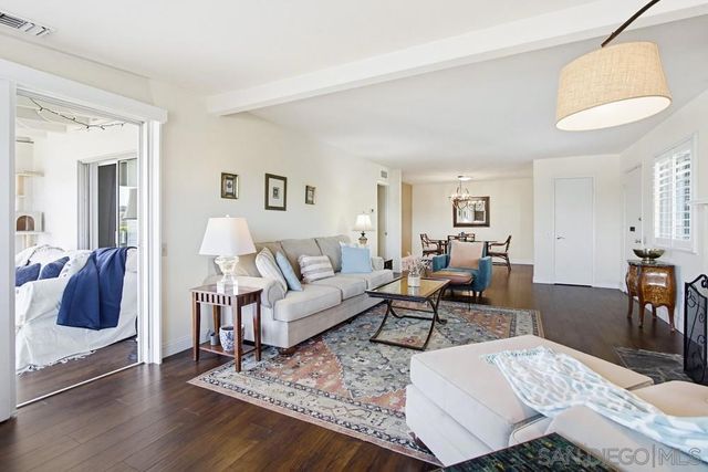 16677 Diaz Dr, San Diego, CA 92128
