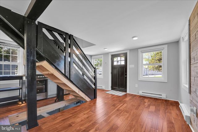 560 COLUMBIA AVE, Reading, PA 19608