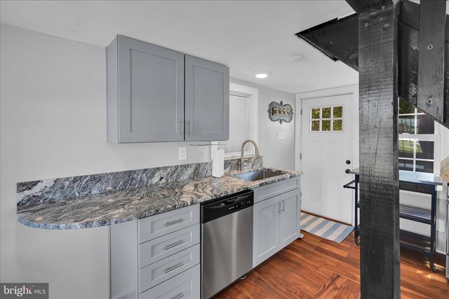 560 COLUMBIA AVE, Reading, PA 19608